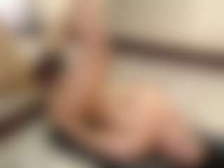 cocksuckingslut's Live Sex Cam Show