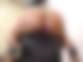 cocksuckingslut's Live Sex Cam Show