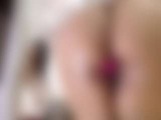 cocksuckingslut's Live Sex Cam Show