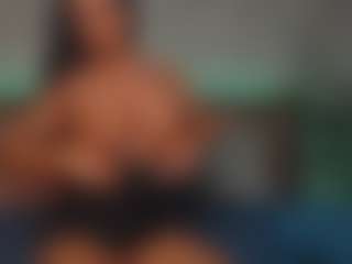 Live cam show with LindaMaia - Mature on crypto-cams