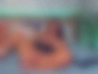 LindaMaia's Live Sex Cam Show