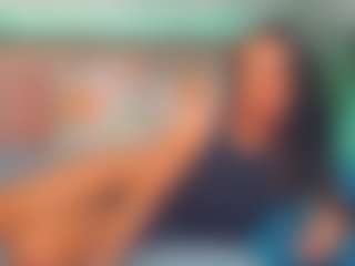 LindaMaia's Live Sex Cam Show