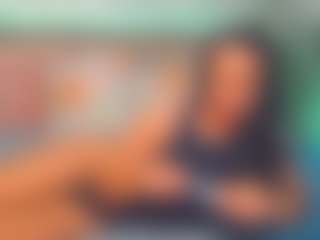 LindaMaia's Live Sex Cam Show