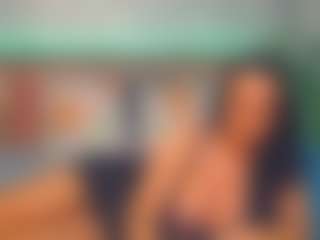 LindaMaia's Live Sex Cam Show