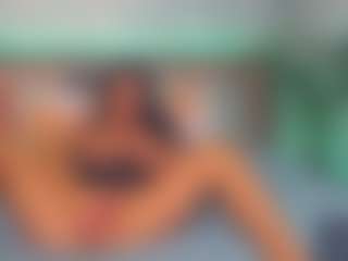 LindaMaia's Live Sex Cam Show