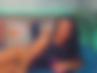 LindaMaia's Live Sex Cam Show