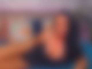 LindaMaia's Live Sex Cam Show