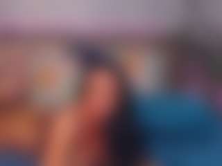 LindaMaia's Live Sex Cam Show