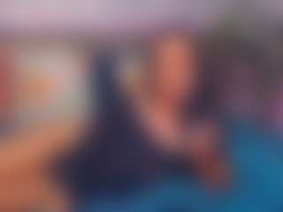 LindaMaia's Live Sex Cam Show