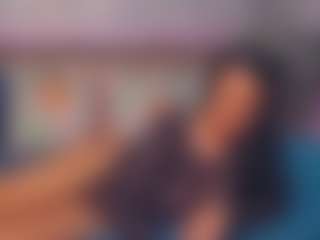 LindaMaia's Live Sex Cam Show