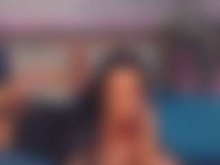 LindaMaia's Live Sex Cam Show