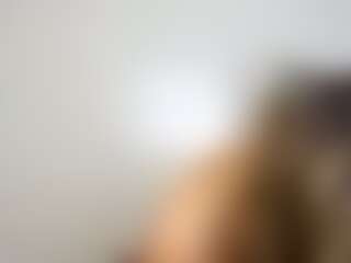 Live cam show with Lil6IXX - Mature on StripNow