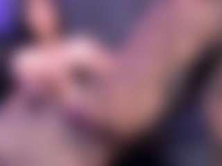 Show di cam dal vivo con Megan Foxy - Flashing su Camsoda