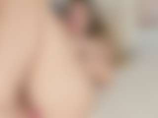 Chloe Dee's Live Sex Cam Show