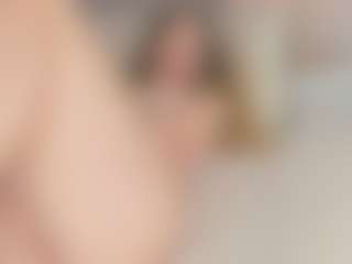 Live cam show with Chloe Dee - Colombian on Latina Girls | colombia