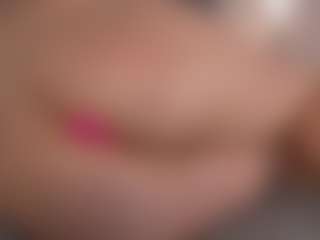 Live cam show with Chloe Dee - Colombian on intimatelivegirls.com | colombia
