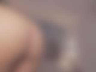Live cam show with Chloe Dee - Riding on anonymated.com