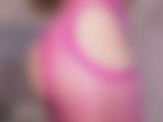 Live cam show with Chloe Dee - Riding on madthumbs