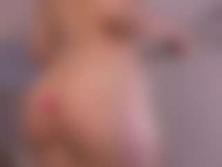 Chloe Dee's Live Sex Cam Show