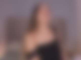 Live cam show with Chloe Dee - Blondie on milfzrlive.com