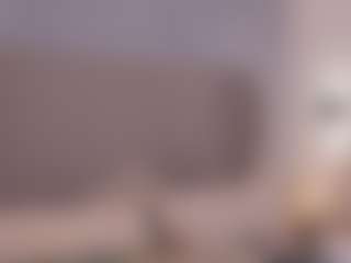 Live cam show with Chloe Dee - Tight on milfzrlive.com