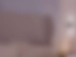 Live cam show with Chloe Dee - Lush on googirlz