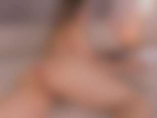Live cam show with Chloe Dee - Colombian on Fit Hotties | colombia