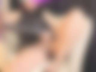 MatureVeronica MILF webcam performer live streaming