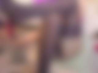 Live cam show with MatureVeronica - Brown Hair on livesuperchat.net