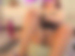 MatureVeronica's Live Sex Cam Show