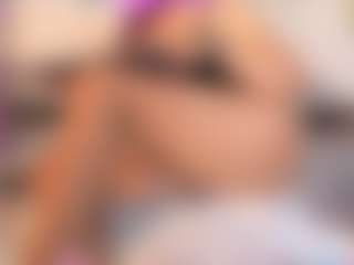 MatureVeronica's Live Sex Cam Show