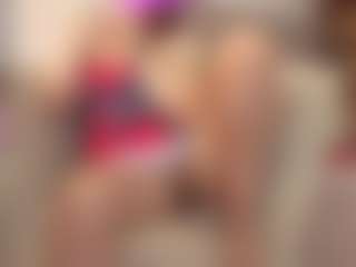Live cam show with MatureVeronica - Brown Hair on Dolls Live