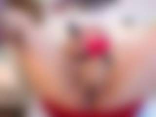 MatureVeronica MILF webcam performer live streaming