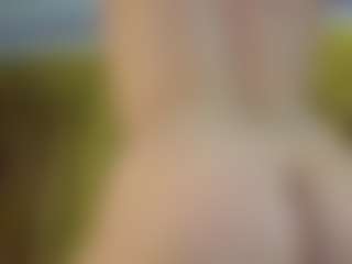 Live cam show with Serenexx - Nipple Piercings on madthumbs