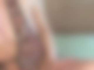 Live cam show with Serenexx - British on Camsoda