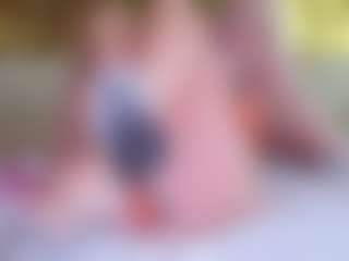 Live cam show with Serenexx - Blonde Hair on TeamSkeetLive