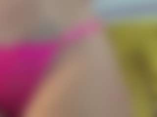 Live cam show with Serenexx - Bedroom on TeamSkeetLive
