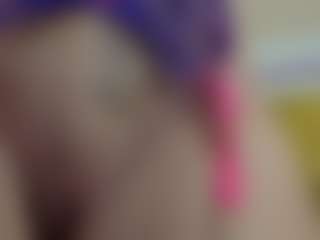 Live cam show with Serenexx - Bedroom on Camsoda