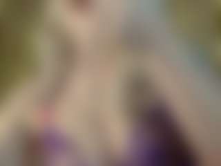 Live cam show with Serenexx - Fingering on TottyGirls