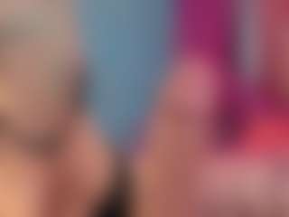 Live cam show with Serenexx - Athletic Middle Aged on Camsoda