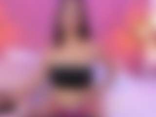Live cam show with Karina - Skinny on PervPlay.com