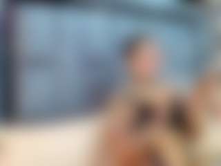 emily-86's Live Sex Cam Show
