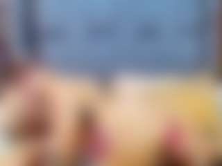 emily-86's Live Sex Cam Show