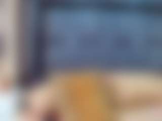 emily-86's Live Sex Cam Show