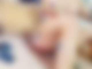 emily-86's Live Sex Cam Show