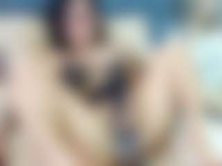 emily-86's Live Sex Cam Show