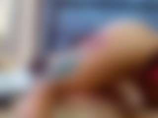 emily-86's Live Sex Cam Show