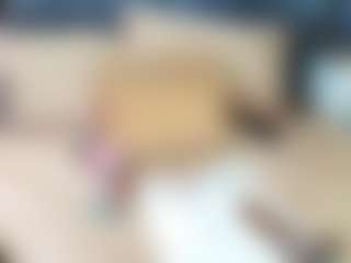 emily-86's Live Sex Cam Show
