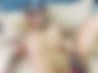 emily-86's Live Sex Cam Show