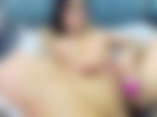 emily-86's Live Sex Cam Show